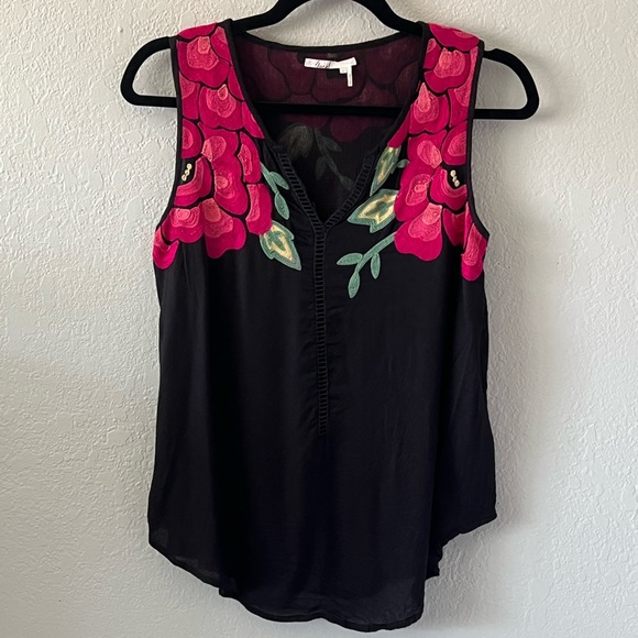 Anthropologie Tops - Anthro Floreat Embroidered Sleeveless Split Neck Top